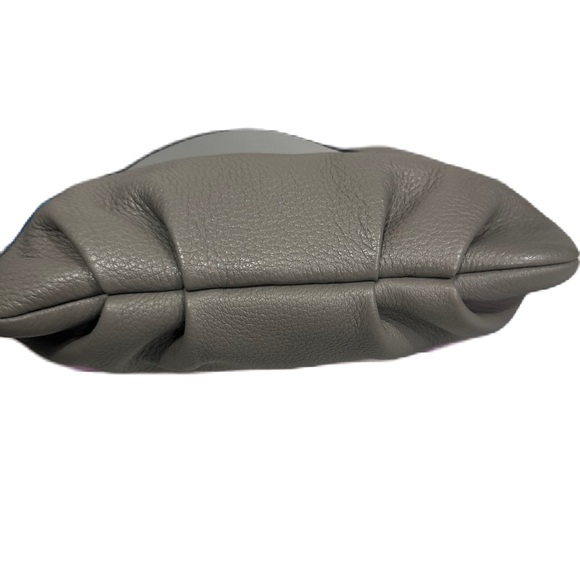 ★ NWOT Iconic Marc Jacobs Gray Silvertone Hardware Crossbody Bag - Picture 3 of 12